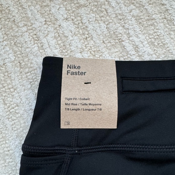 Brand new NIKE Athletic Leggings in S, Black - Picture 3 of 4